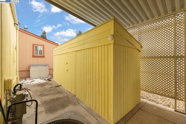 3263 Vineyard Ave., Pleasanton, CA 94566