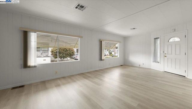 3263 Vineyard Ave., Pleasanton, CA 94566