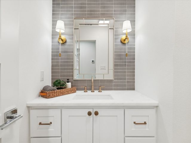 7124 Meadow Road, Dallas, TX 75230