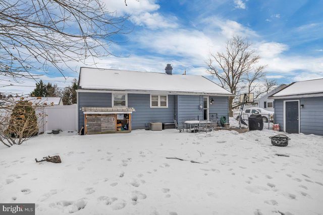 319 DREXEL, Blackwood, NJ 08012