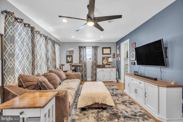 319 DREXEL, Blackwood, NJ 08012