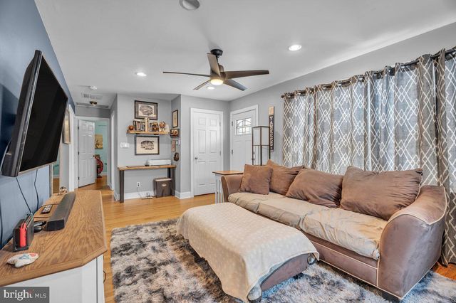 319 DREXEL, Blackwood, NJ 08012