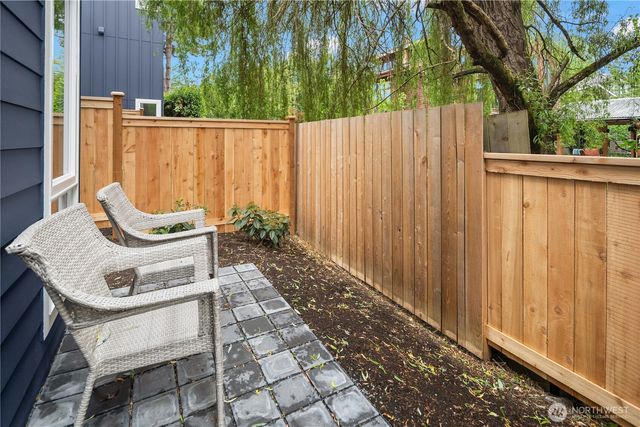112 29th Avenue E, Seattle, WA 98112