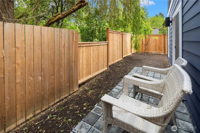 112 29th Avenue E, Seattle, WA 98112