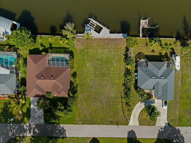 3022 SE 6TH AVENUE, Cape Coral, FL 33904