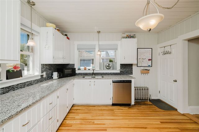 542 Walcott Street, Pawtucket, RI 02861