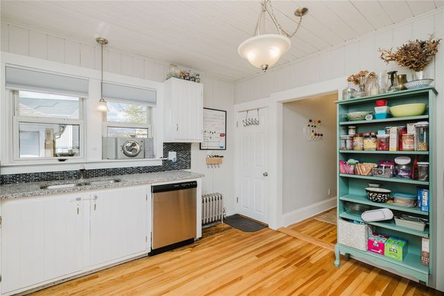 542 Walcott Street, Pawtucket, RI 02861