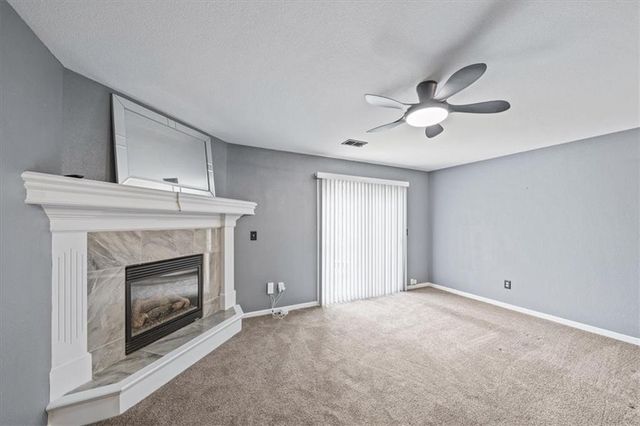 9513 N Main Street, Kansas City, MO 64155