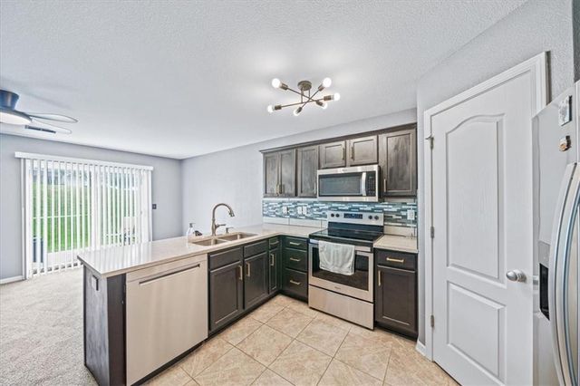 9513 N Main Street, Kansas City, MO 64155