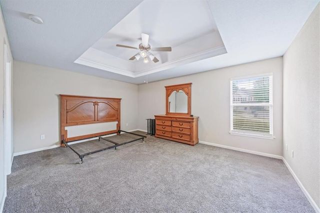 9513 N Main Street, Kansas City, MO 64155