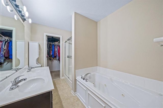 9513 N Main Street, Kansas City, MO 64155