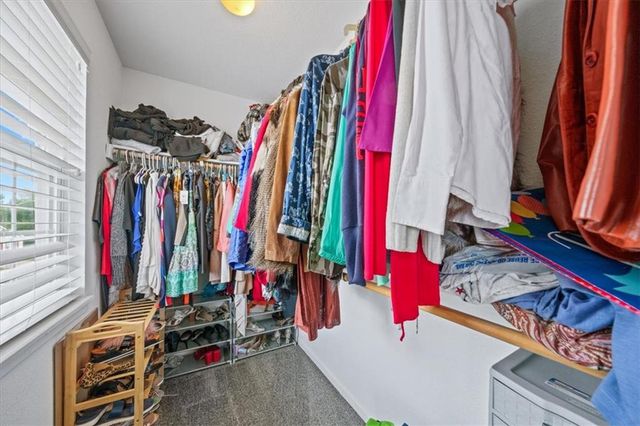 9513 N Main Street, Kansas City, MO 64155