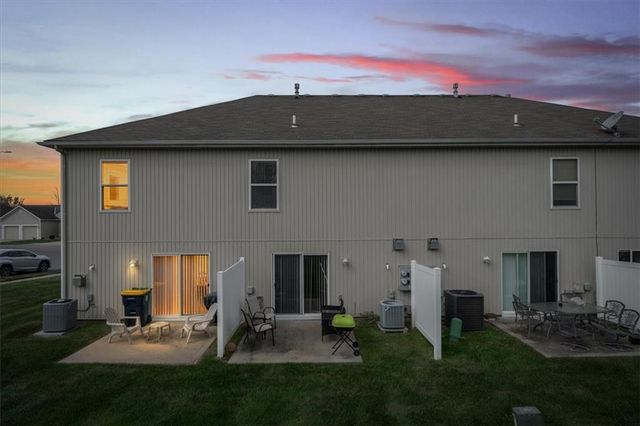 9513 N Main Street, Kansas City, MO 64155