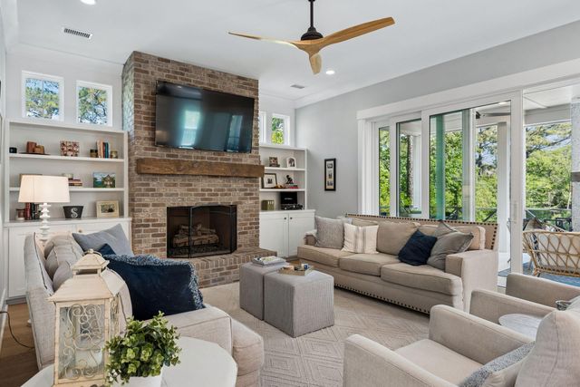 1443 Headquarters Plantation Drive, Johns Island, SC 29455