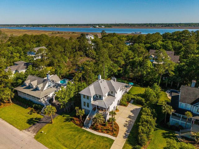 1443 Headquarters Plantation Drive, Johns Island, SC 29455
