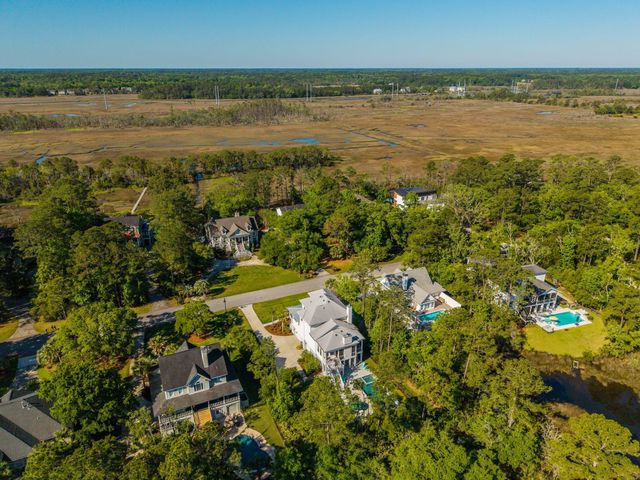 1443 Headquarters Plantation Drive, Johns Island, SC 29455
