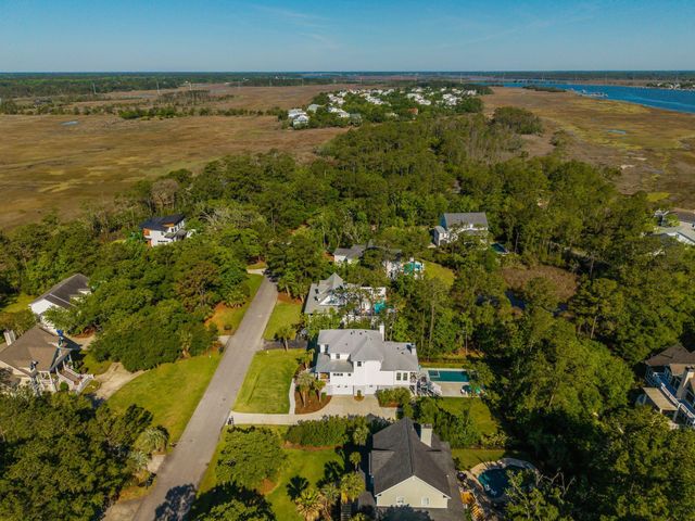 1443 Headquarters Plantation Drive, Johns Island, SC 29455