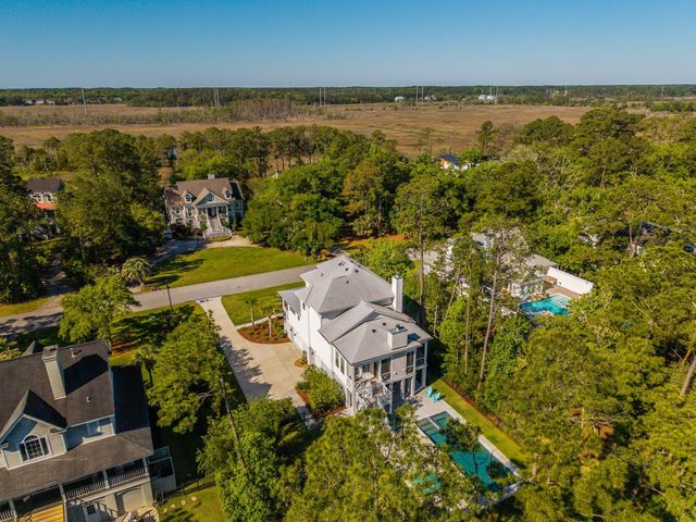 1443 Headquarters Plantation Drive, Johns Island, SC 29455