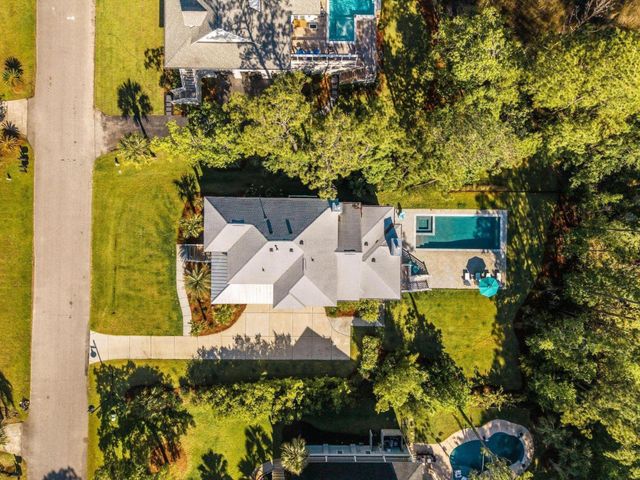 1443 Headquarters Plantation Drive, Johns Island, SC 29455