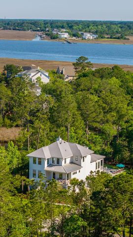 1443 Headquarters Plantation Drive, Johns Island, SC 29455
