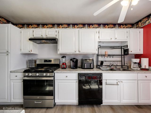 5943 Woodgate Drive, Matteson, IL 60443