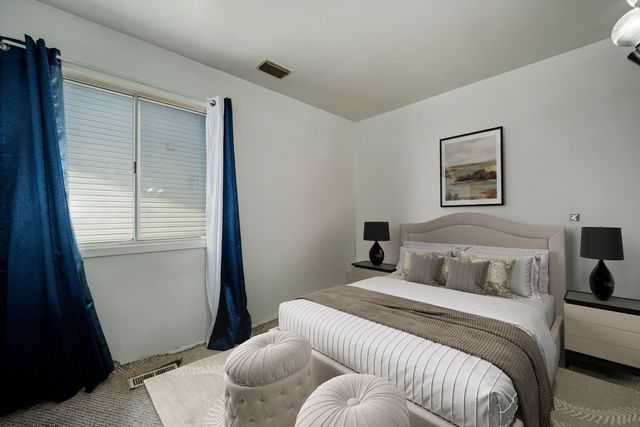 5943 Woodgate Drive, Matteson, IL 60443