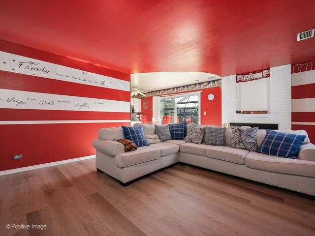 5943 Woodgate Drive, Matteson, IL 60443