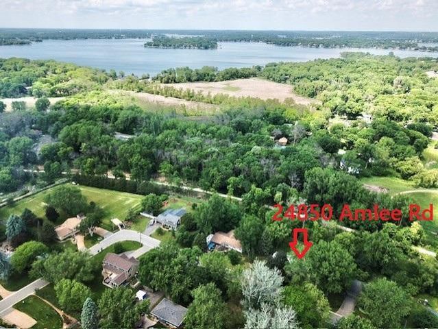 24850 Amlee Road, Shorewood, MN 55331