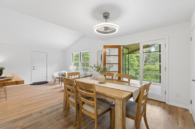 24850 Amlee Road, Shorewood, MN 55331