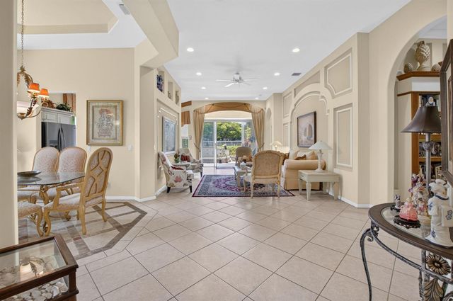7264 Cataluna Circle, Delray Beach, FL 33446