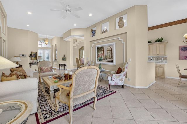 7264 Cataluna Circle, Delray Beach, FL 33446