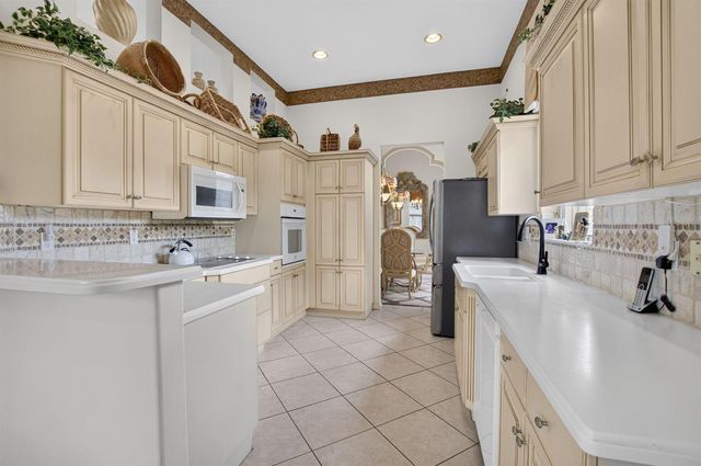 7264 Cataluna Circle, Delray Beach, FL 33446