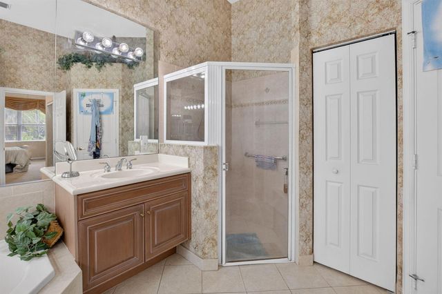 7264 Cataluna Circle, Delray Beach, FL 33446