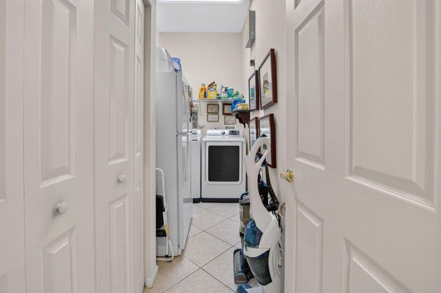 7264 Cataluna Circle, Delray Beach, FL 33446