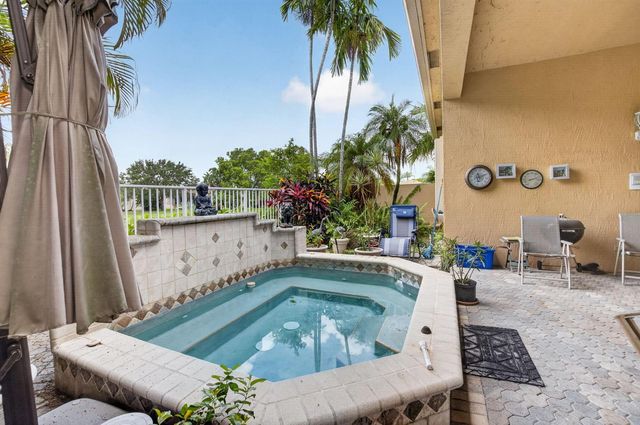 7264 Cataluna Circle, Delray Beach, FL 33446