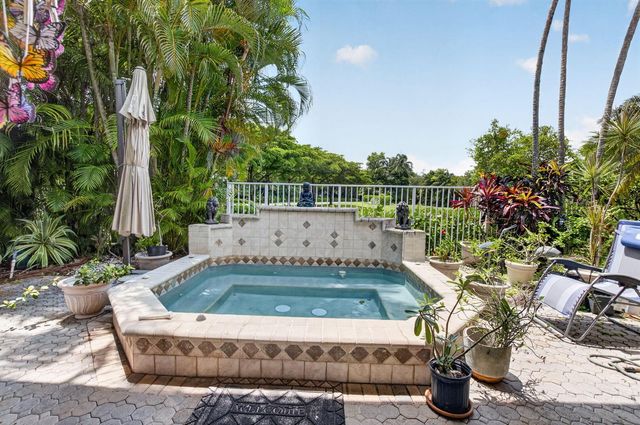 7264 Cataluna Circle, Delray Beach, FL 33446