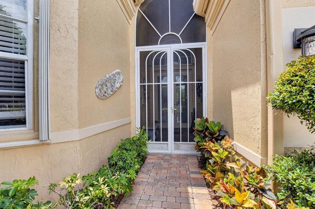 7264 Cataluna Circle, Delray Beach, FL 33446