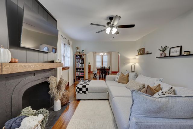 1610 S Main Street, Carthage, MO 64836