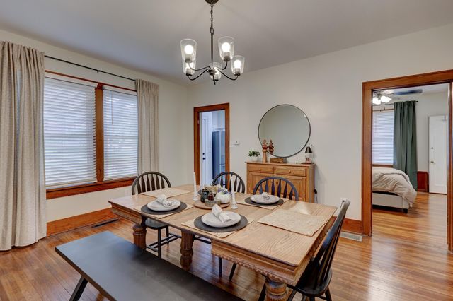 1610 S Main Street, Carthage, MO 64836