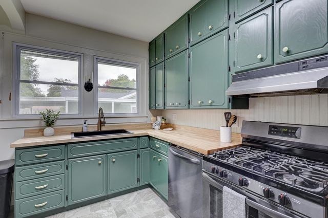 1610 S Main Street, Carthage, MO 64836