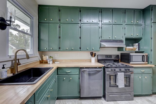 1610 S Main Street, Carthage, MO 64836