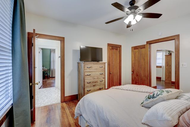 1610 S Main Street, Carthage, MO 64836