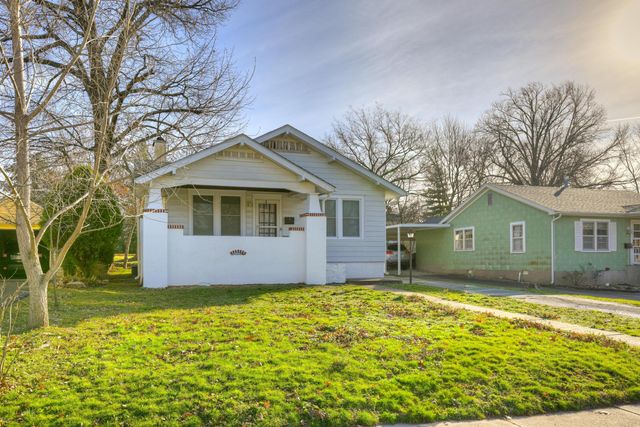 1610 S Main Street, Carthage, MO 64836