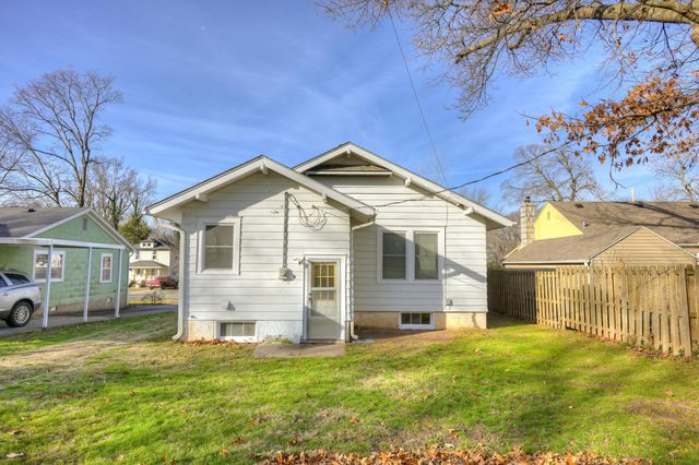 1610 S Main Street, Carthage, MO 64836