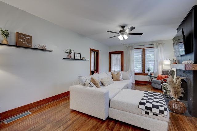 1610 S Main Street, Carthage, MO 64836