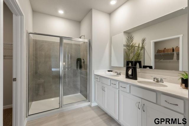 8356 S 176th Circle, Omaha, NE 68137