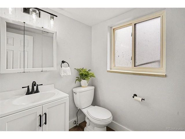 9428 W Brittany Ave, Littleton, CO 80123