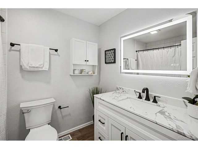 9428 W Brittany Ave, Littleton, CO 80123