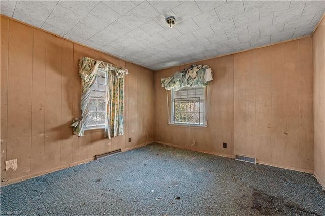 1307 Fairview Street, Greensboro, NC 27405