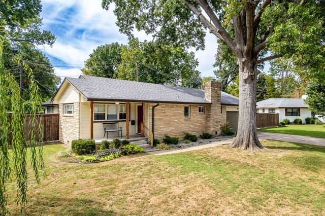 5622 S Columbia Avenue, Tulsa, OK 74105